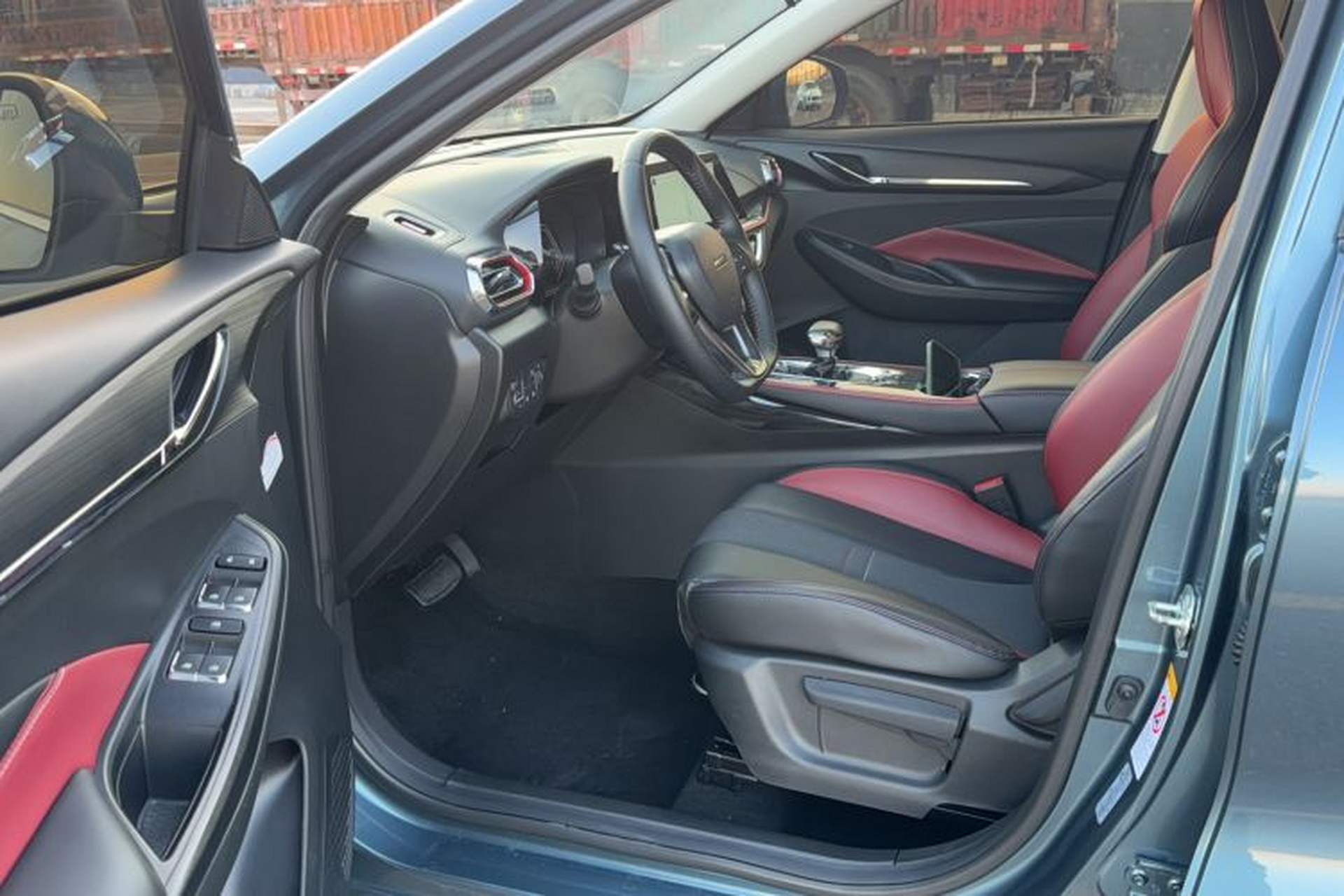 Used CHANGAN OSHAN X5 2021 1.5T DCT Prestige Edition Interior 1