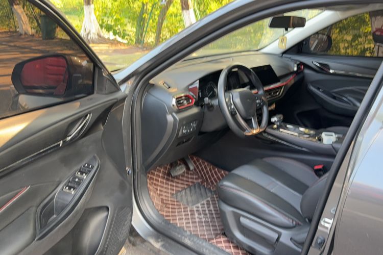 Used CHANGAN OSHAN X5 2021 Revised Version 1.5T DCT Luxury Edition Interior 2