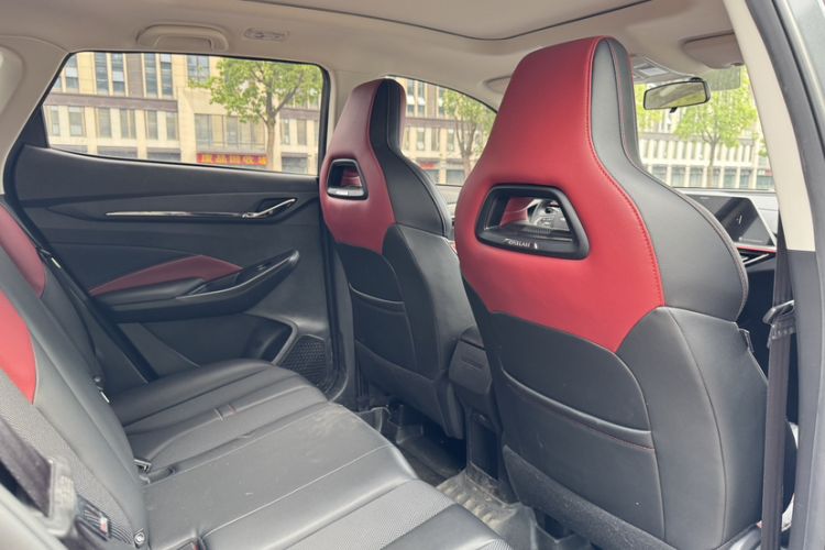 Used CHANGAN OSHAN X5 2021 1.5T DCT Flagship Edition Interior 3