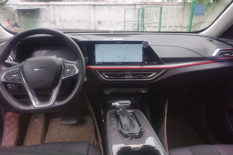 Used CHANGAN OSHAN X5 2021 1.6L CVT Luxury Model Interior 3