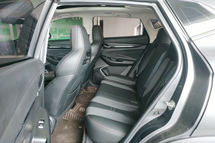 Used CHANGAN OSHAN X5 2021 1.5T DCT Prestige Edition Interior 4