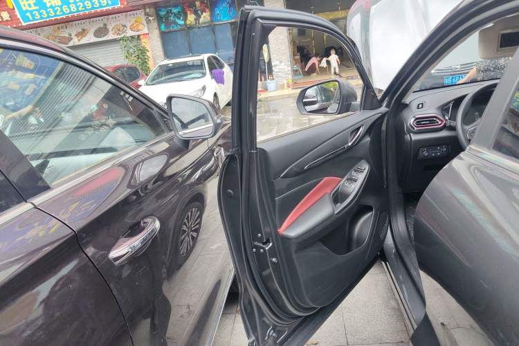 Used CHANGAN OSHAN X5 2021 1.5T DCT Prestige Edition Left Front Door Interior