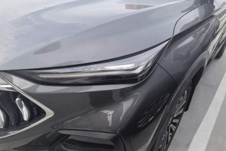 Used CHANGAN OSHAN X5 2021 Revised Version 1.5T DCT Luxury Edition Left Front Headlight