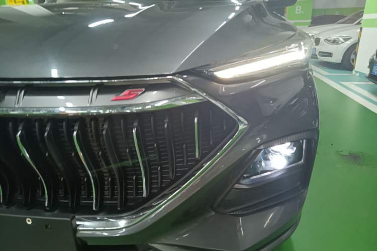 Used CHANGAN OSHAN X5 2021 Revised Version 1.5T DCT Luxury Edition Left Front Headlight