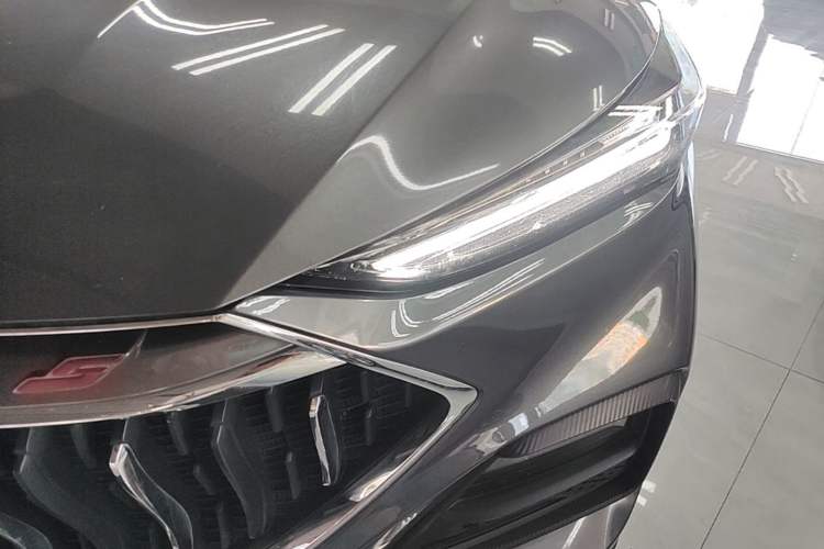 Used CHANGAN OSHAN X5 2021 1.5T DCT Prestige Edition Left Front Headlight