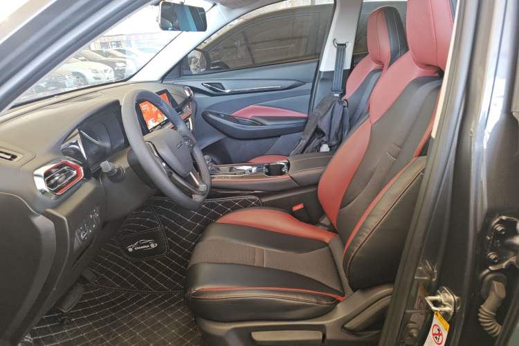 Used CHANGAN OSHAN X5 2021 1.5T DCT Prestige Edition Left Front Seat