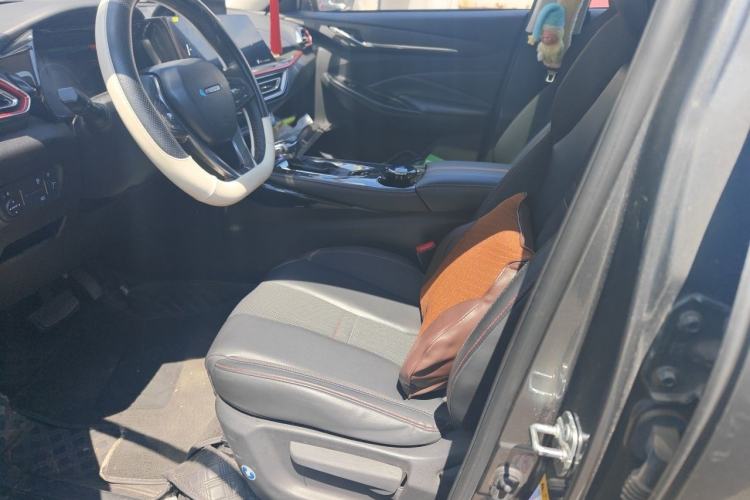 Used CHANGAN OSHAN X5 2021 1.6L CVT Luxury Model Left Front Seat