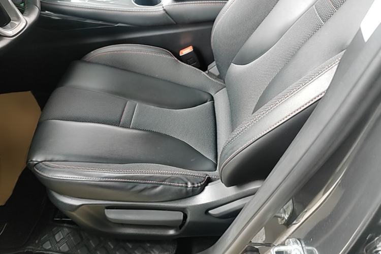 Used CHANGAN OSHAN X5 2021 1.6L CVT Comfort Model Left Front Seat