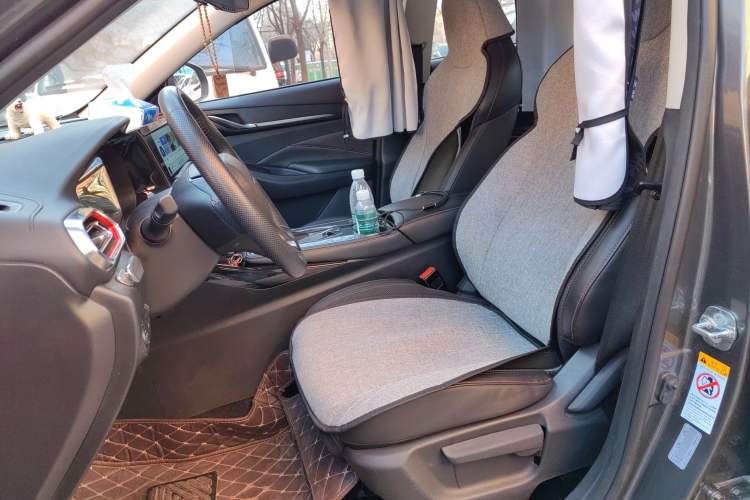 Used CHANGAN OSHAN X5 2021 1.6L CVT Luxury Model Left Front Seat