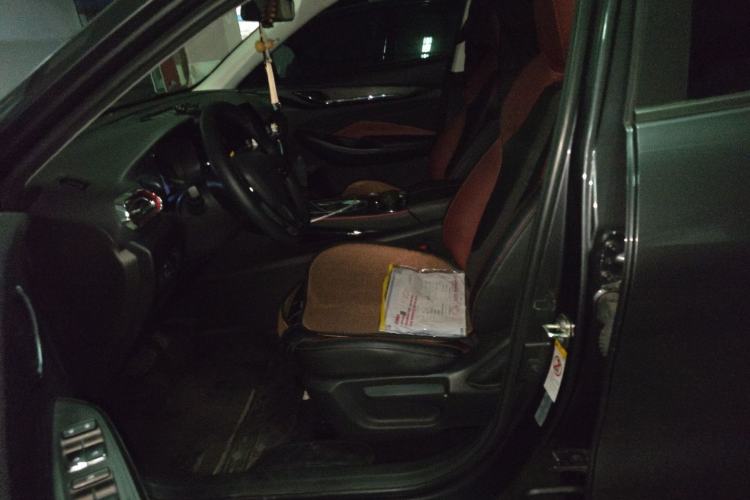 Used CHANGAN OSHAN X5 2021 1.5T DCT Prestige Edition Left Front Seat