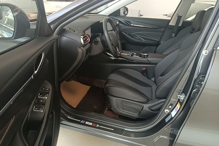 Used CHANGAN OSHAN X5 2021 1.6L CVT Luxury Model Left Front Seat