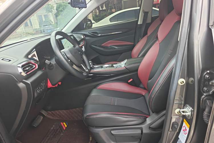 Used CHANGAN OSHAN X5 2021 1.5T DCT Prestige Edition Left Front Seat