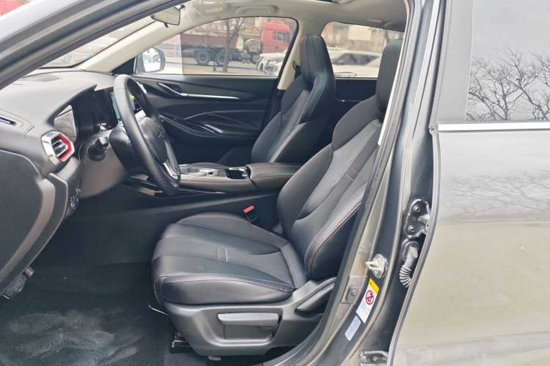 Used CHANGAN OSHAN X5 2021 1.6L CVT Luxury Model Left Front Seat