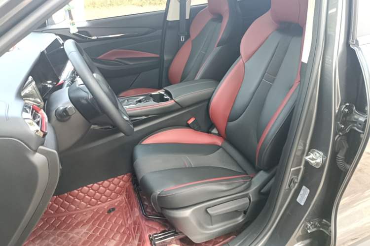 Used CHANGAN OSHAN X5 2021 Revised Version 1.5T DCT Luxury Edition Left Front Seat