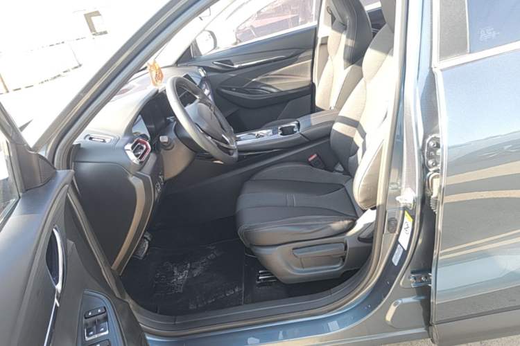 Used CHANGAN OSHAN X5 2021 1.6L CVT Luxury Model Left Front Seat