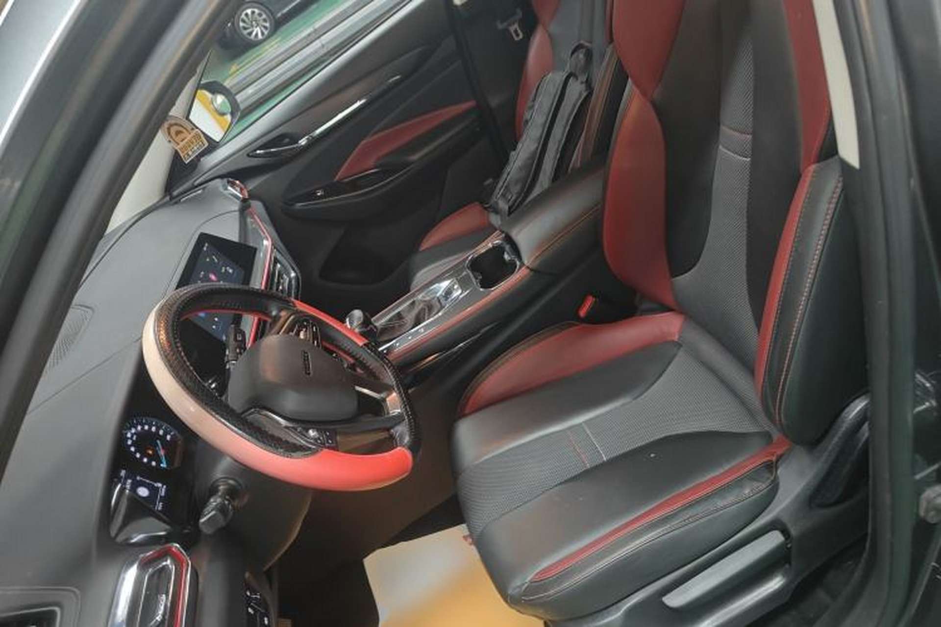 Used CHANGAN OSHAN X5 2021 Revised Version 1.5T DCT Luxury Edition Left Front Seat