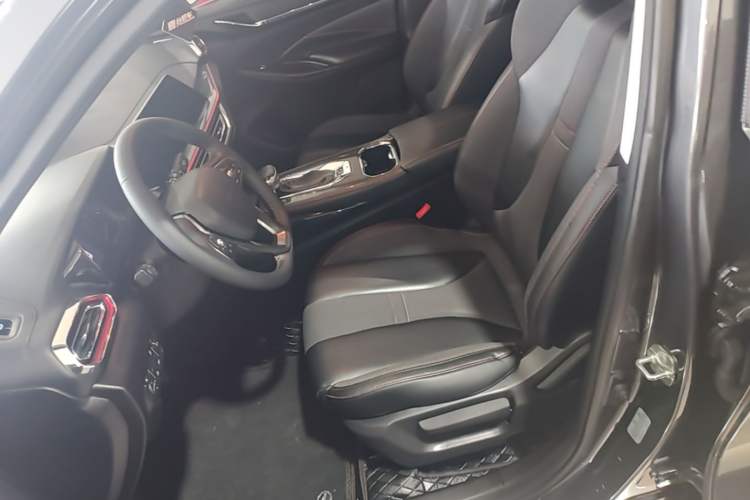 Used CHANGAN OSHAN X5 2021 Revised Version 1.5T DCT Luxury Edition Left Front Seat