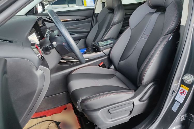 Used CHANGAN OSHAN X5 2021 1.5T DCT Prestige Edition Left Front Seat