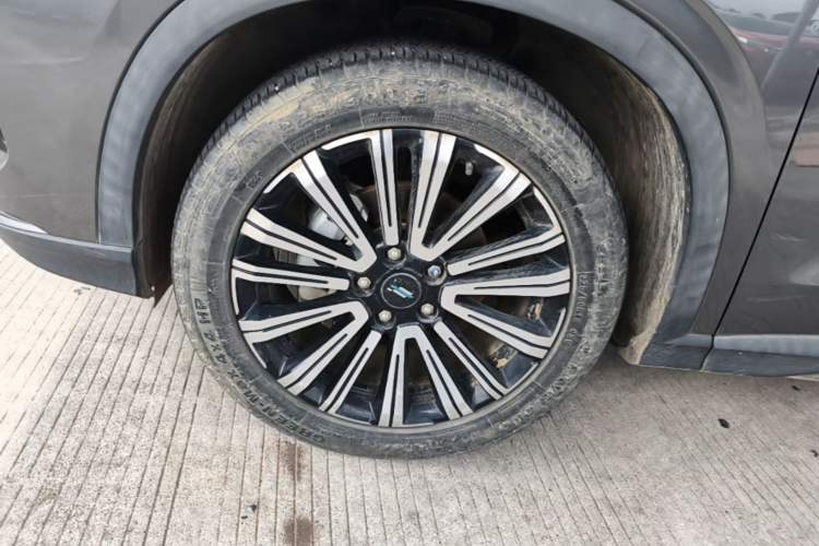 Used CHANGAN OSHAN X5 2021 1.6L CVT Youth Edition Left Front Wheel Hub