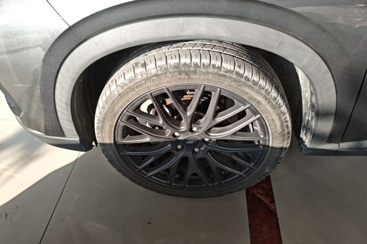 Used CHANGAN OSHAN X5 2021 1.5T DCT Flagship Edition Left Front Wheel Hub