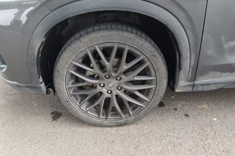 Used CHANGAN OSHAN X5 2021 1.5T DCT Flagship Edition Left Front Wheel Hub