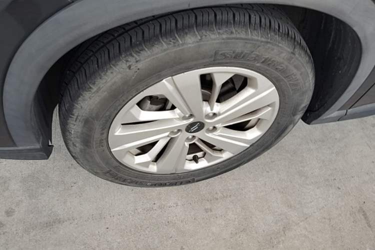 Used CHANGAN OSHAN X5 2021 1.6L CVT Luxury Model Left Front Wheel Hub