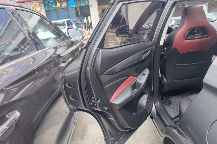 Used CHANGAN OSHAN X5 2021 1.5T DCT Prestige Edition Left Rear Door Interior
