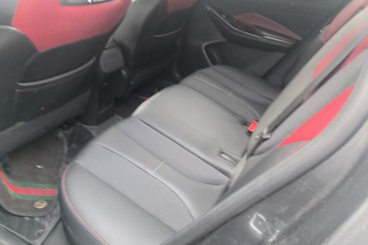 Used CHANGAN OSHAN X5 2021 Revised Version 1.5T DCT Luxury Edition Left Rear Seat
