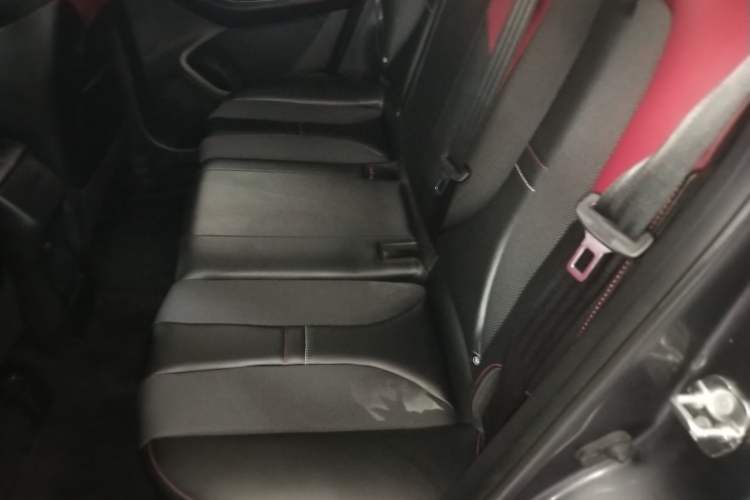 Used CHANGAN OSHAN X5 2021 1.5T DCT Prestige Edition Left Rear Seat