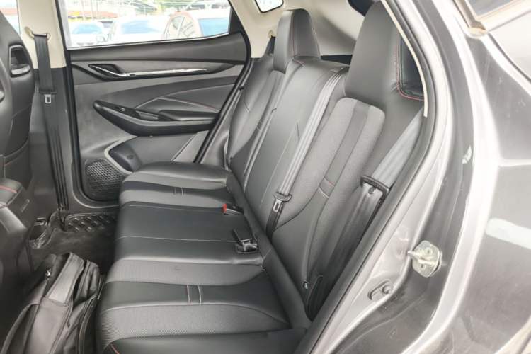 Used CHANGAN OSHAN X5 2021 1.6L CVT Youth Edition Left Rear Seat