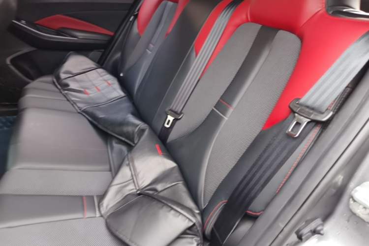 Used CHANGAN OSHAN X5 2021 1.5T DCT Prestige Edition Left Rear Seat