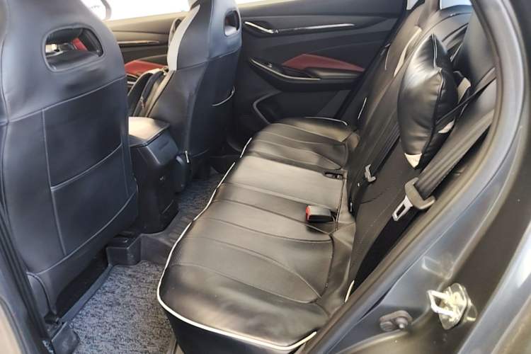 Used CHANGAN OSHAN X5 2021 1.5T DCT Flagship Edition Left Rear Seat