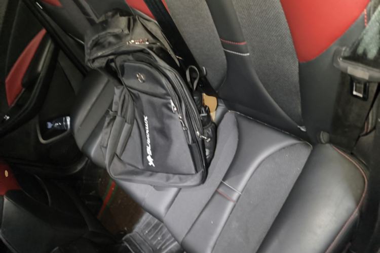 Used CHANGAN OSHAN X5 2021 1.5T DCT Prestige Edition Left Rear Seat