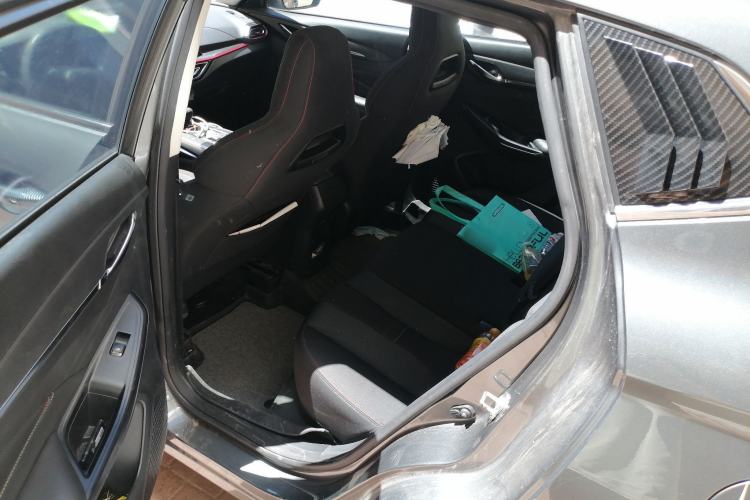 Used CHANGAN OSHAN X5 2021 1.6L CVT Luxury Version Left Rear Seat