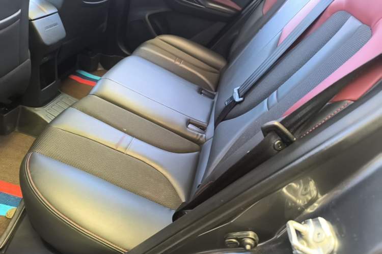 Used CHANGAN OSHAN X5 2021 1.5T DCT Prestige Edition Left Rear Seat