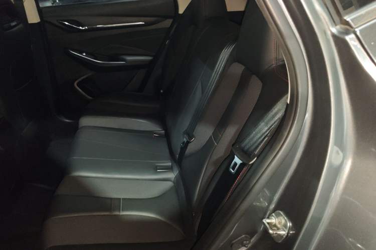 Used CHANGAN OSHAN X5 2021 1.5T DCT Prestige Edition Left Rear Seat