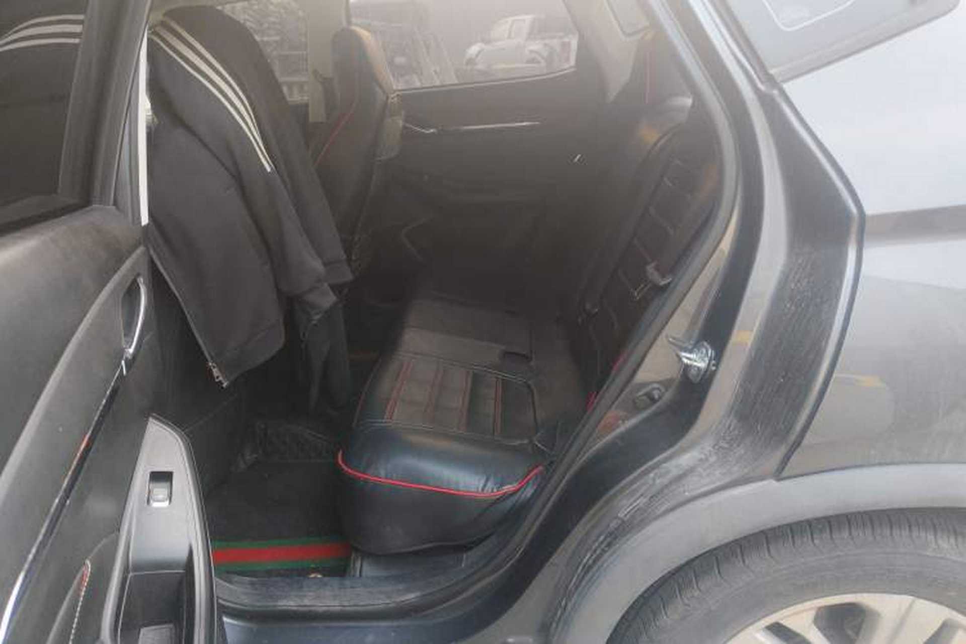 Used CHANGAN OSHAN X5 2021 Revised Version 1.6L Manual Elite Edition Left Rear Seat