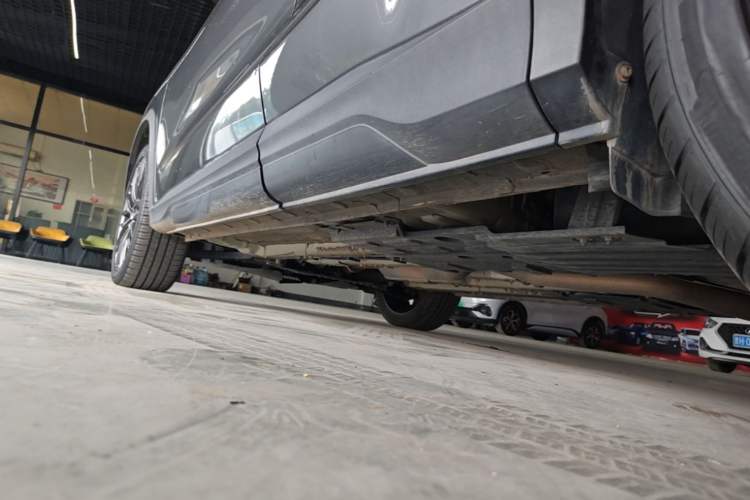 Used CHANGAN OSHAN X5 2021 1.5T DCT Flagship Edition Left Side Sill