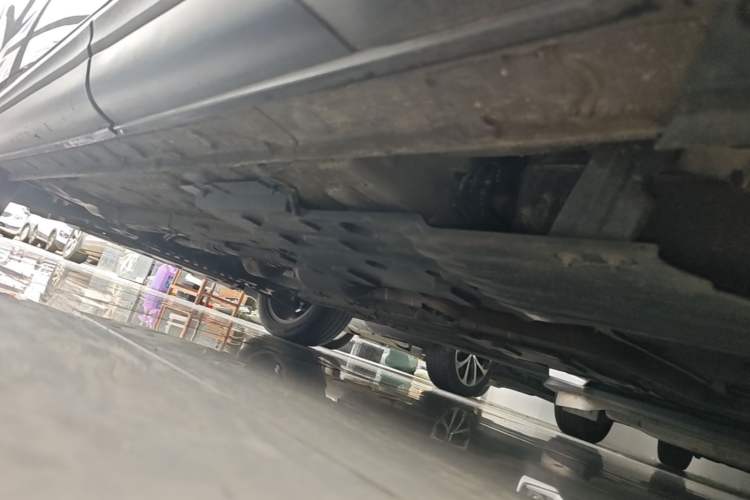 Used CHANGAN OSHAN X5 2021 1.6L CVT Flagship Model Left Side Sill