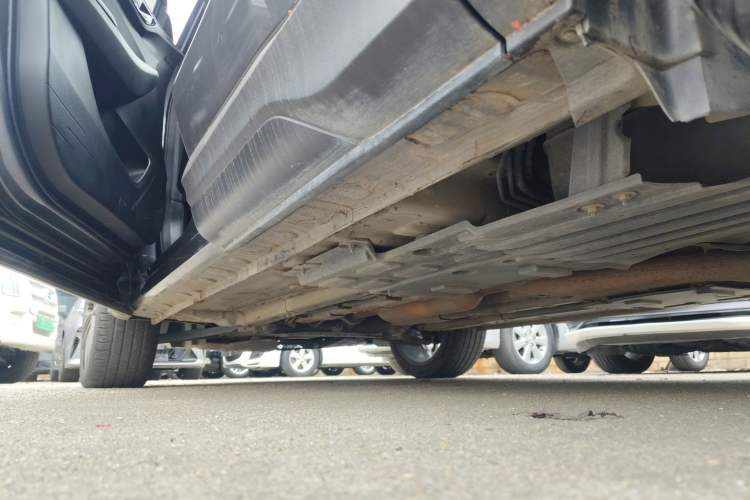 Used CHANGAN OSHAN X5 2021 1.5T DCT Flagship Edition Left Side Sill