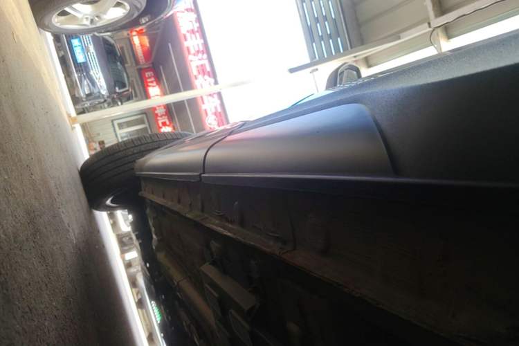 Used CHANGAN OSHAN X5 2021 1.6L CVT Luxury Model Left Side Sill