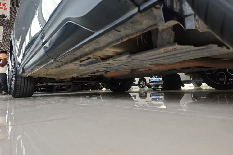 Used CHANGAN OSHAN X5 2021 1.5T DCT Flagship Edition Left Side Sill