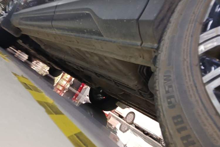 Used CHANGAN OSHAN X5 2021 1.5T DCT Prestige Edition Left Side Sill