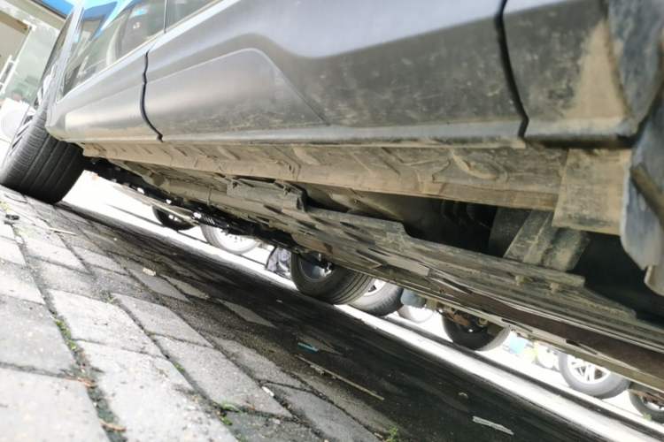 Used CHANGAN OSHAN X5 2021 1.5T DCT Prestige Edition Left Side Sill
