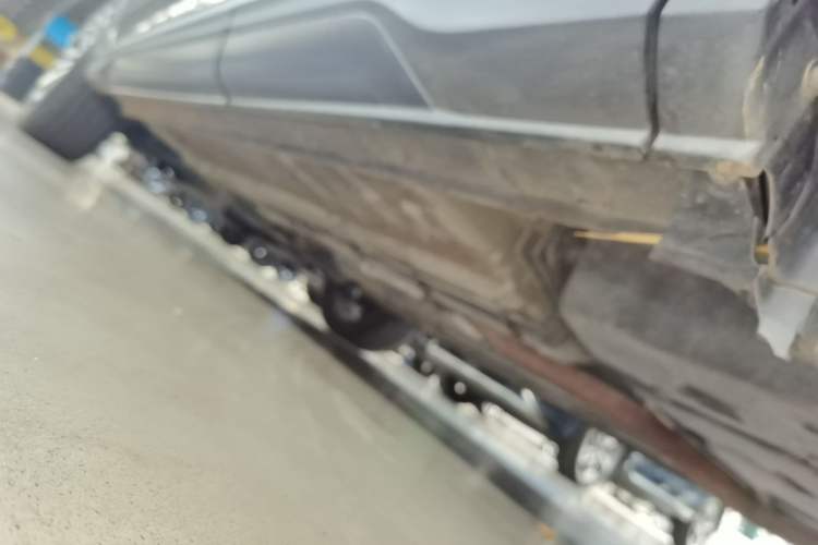 Used CHANGAN OSHAN X5 2021 1.5T DCT Prestige Edition Left Side Sill