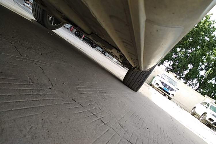 Used CHANGAN OSHAN X5 2021 1.5T DCT Flagship Edition Left Side Sill