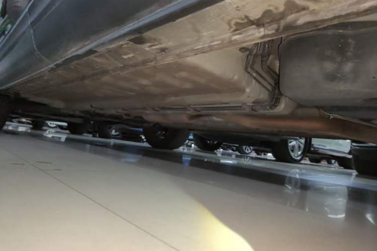 Used CHANGAN OSHAN X5 2021 1.5T DCT Flagship Edition Left Side Sill