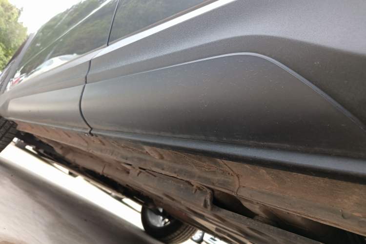 Used CHANGAN OSHAN X5 2021 1.5T DCT Flagship Edition Left Side Sill