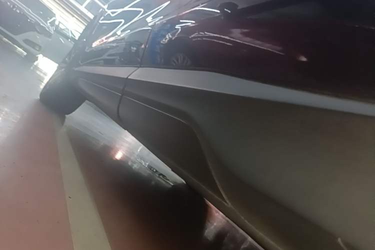 Used CHANGAN OSHAN X5 2021 1.5T DCT Prestige Edition Left Side Sill