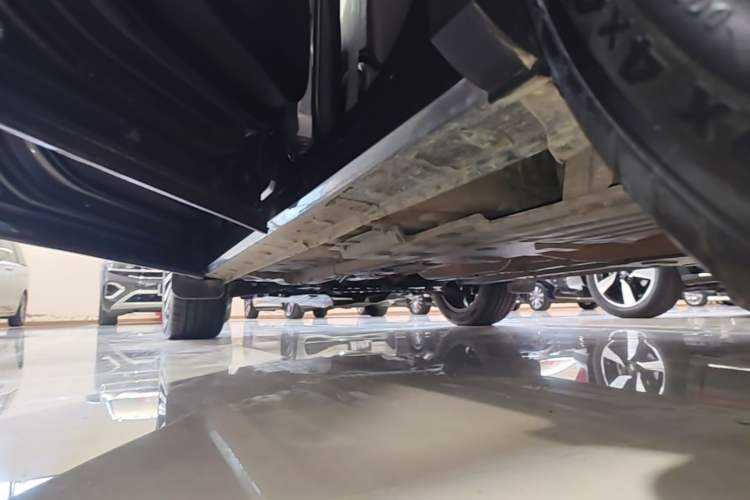 Used CHANGAN OSHAN X5 2021 Revised Version 1.5T DCT Luxury Edition Left Side Sill